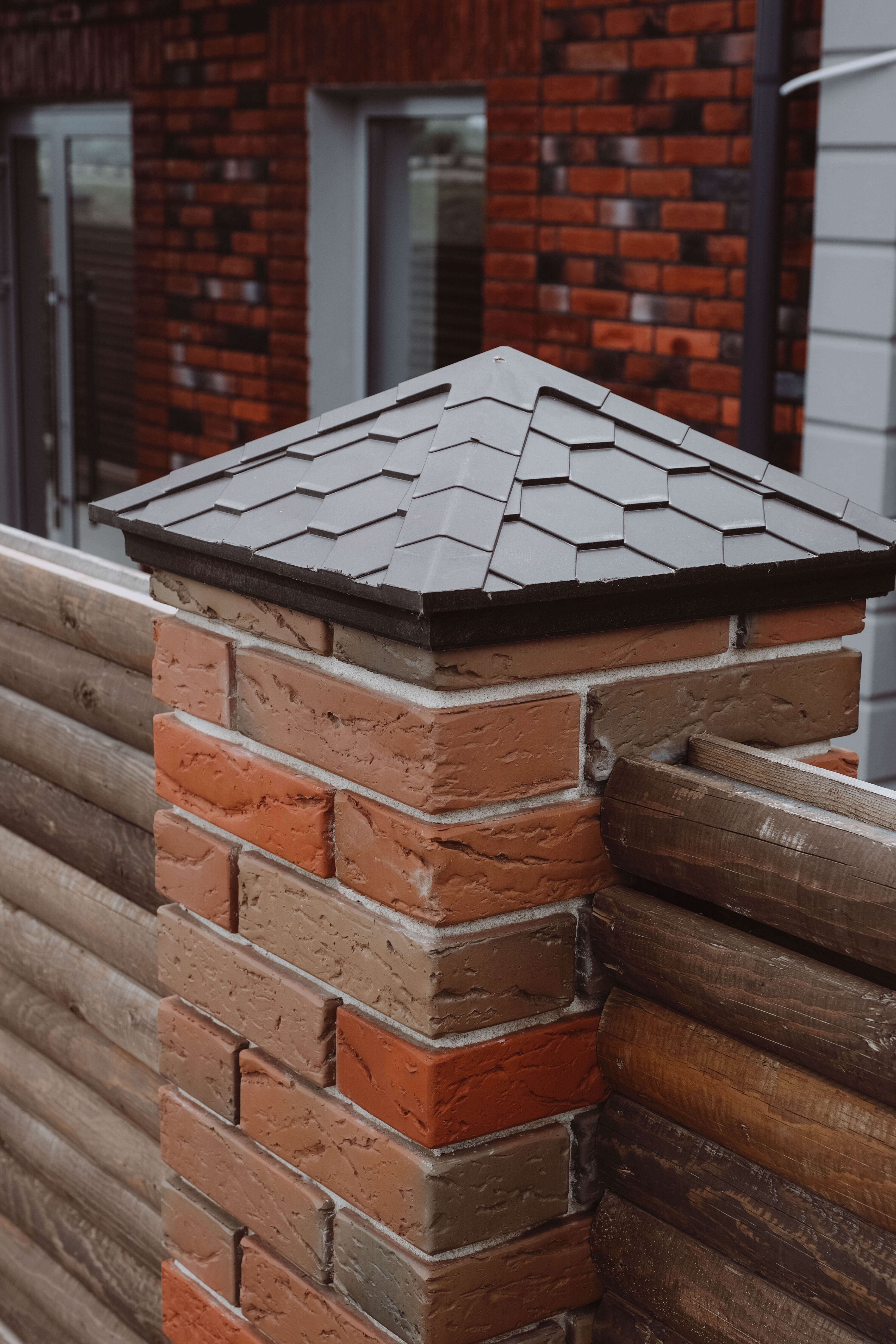 Колпак Zking Эверест Коричневый на столб 1.5х1.5 кирпича (390х390мм) в Иваново фото